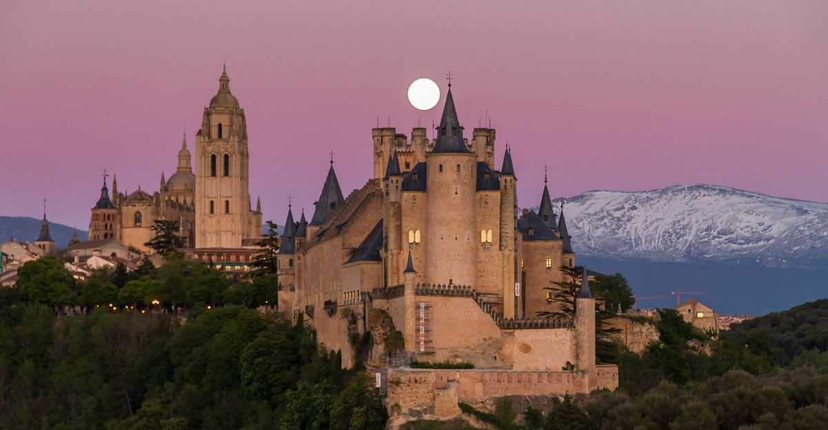 Segovia, Muces, actividades