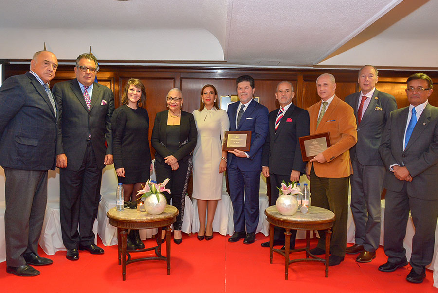 Miembros de La Academia Dominicana de Gastronomía en su presentación en Madrid