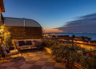 hoteles urbanos con encanto Rusticae ¡descubrelos! Rusticae Hoteles urbanos, Hotel Janelas Verdes vista de la biblioteca