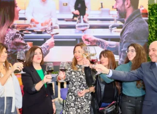 Zaragoza se consolida como referente de la Garnacha Brindis por la Garnacha aragonesa