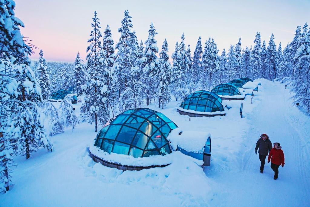 Descubrimos 5 de los hoteles más sorprendentes del mundo 2 Kakslauttanen Arctic Resort, Finlandia