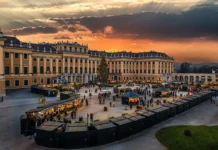 5 viajes inolvidables para vivir la Navidad mágica Mercados de Navidad, Viena una postal navideña