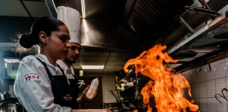 Nochevieja exclusiva en Benares Madrid cocina del restaurante Benares Madrid