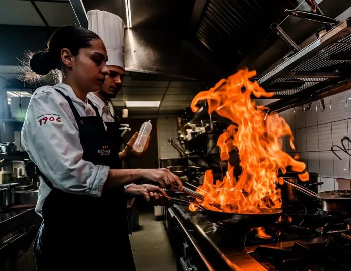 cocina del restaurante Benares Madrid