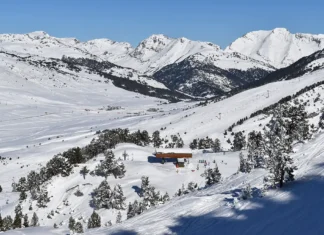 Dónde Esquiar- 5 Destinos de Nieve Imprescindibles Esquiar Baqueira-beret