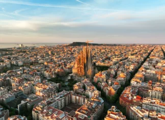 Peregrinación digital a Barcelona: así es la experiencia que te mete dentro de la mente de Gaudí Gaudi_Sagrada Familia