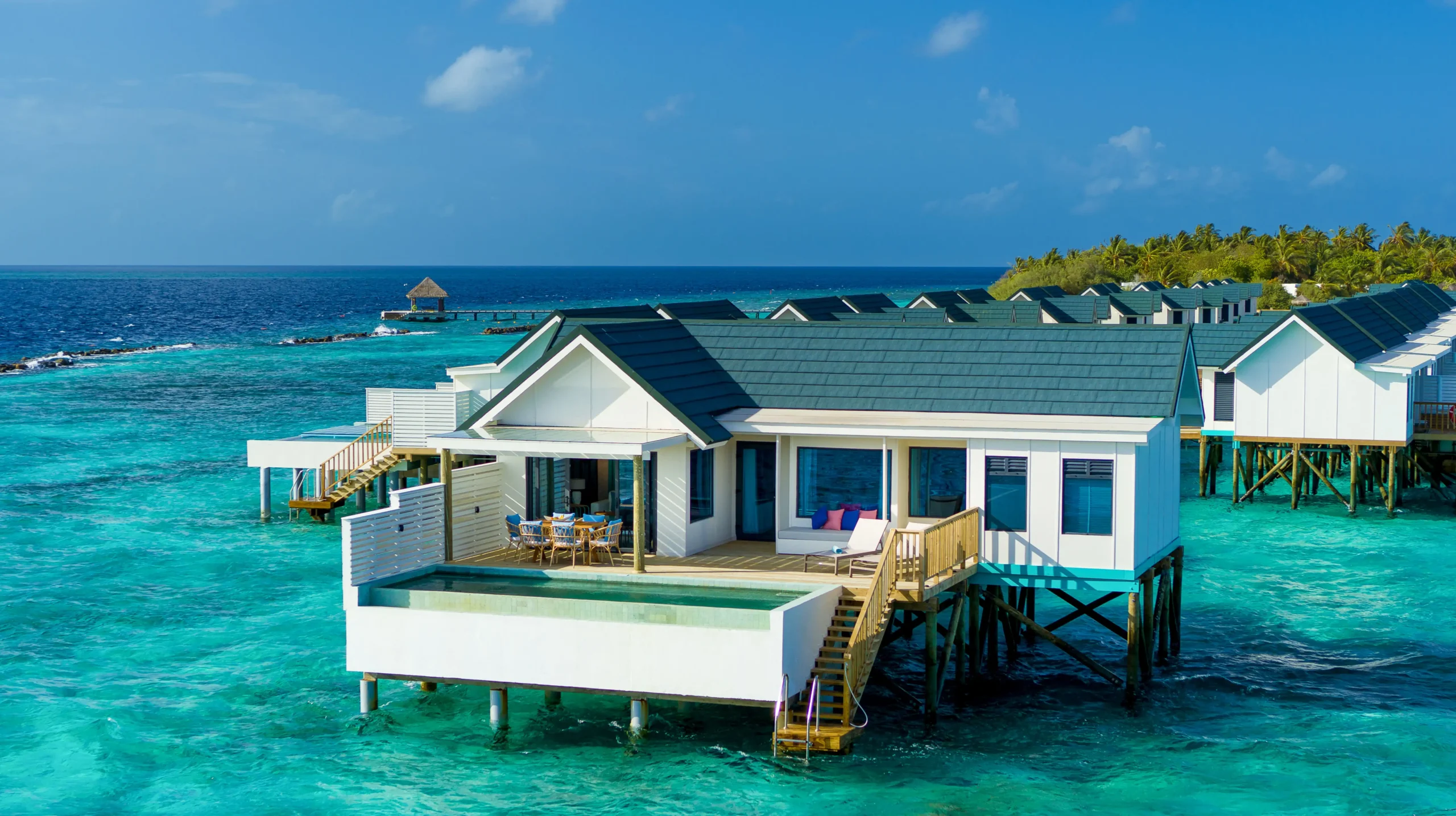Top 3 resorts en Maldivas: naturaleza, romanticismo y vida isleña con COLOURS OF OBLU 1 OBLU NATURE Helengeli by SENTIDO
