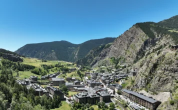 Canillo en verano: montañas, agua y aventuras para compartir en familia Canillo. Arxiu Canillo-Palau de Gel
